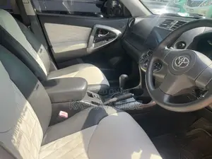 Toyota Vanguard 2012 Black