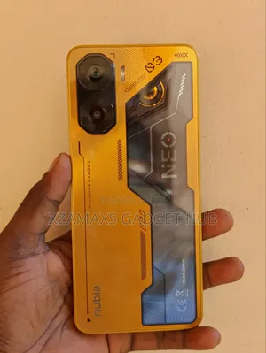 Mobile Phone 256 GB Yellow