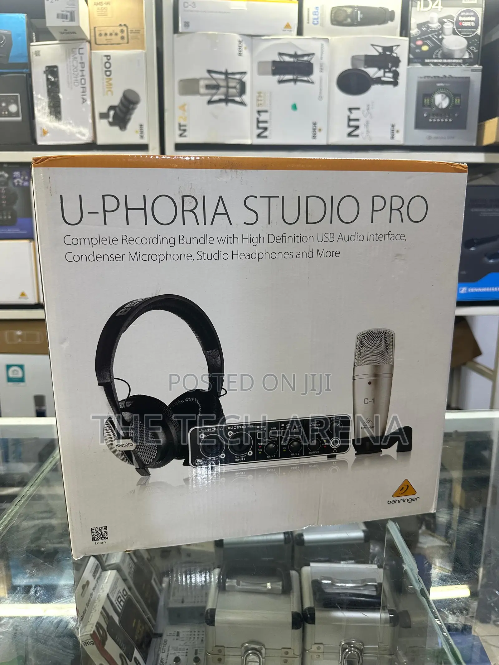 Behringer U-Phoria Studio Pro Recording Bundle