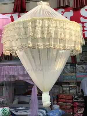 Big Luxury Lace Hanging Mosquito Net