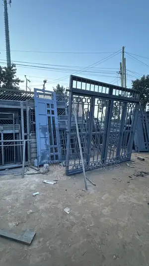 Sliding Main Door (76)