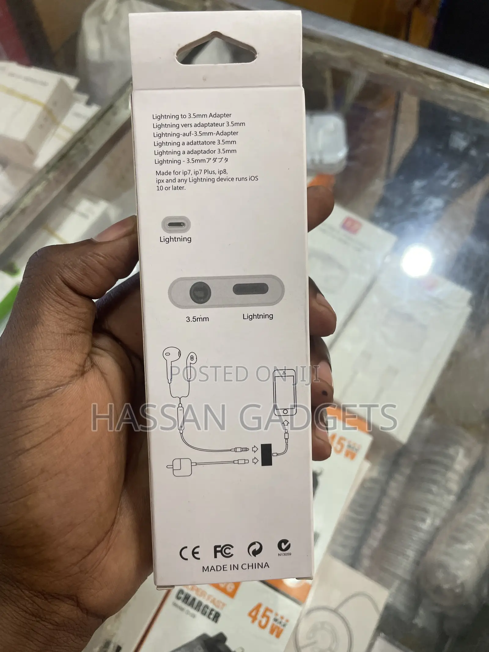 Lighting to 3.5mm Adapter