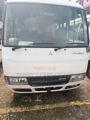 Mitsubishi Fuso Rosa 2014 White