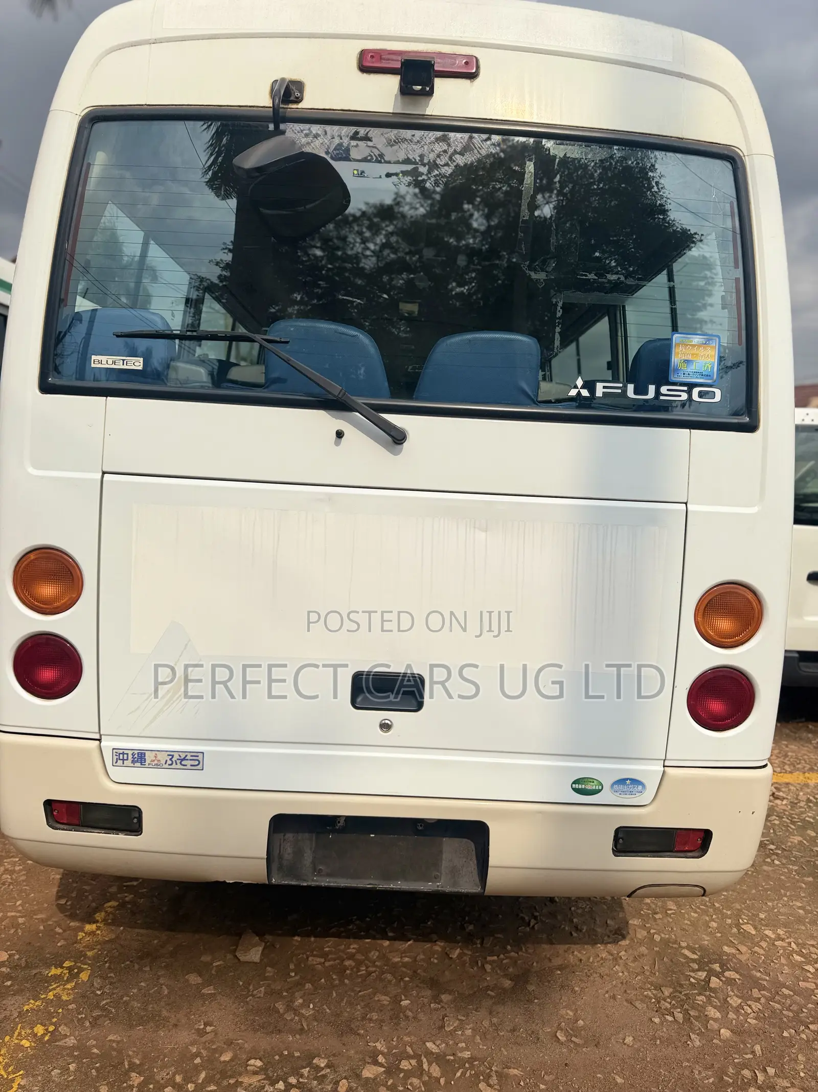 Mitsubishi Fuso Rosa 2014 White