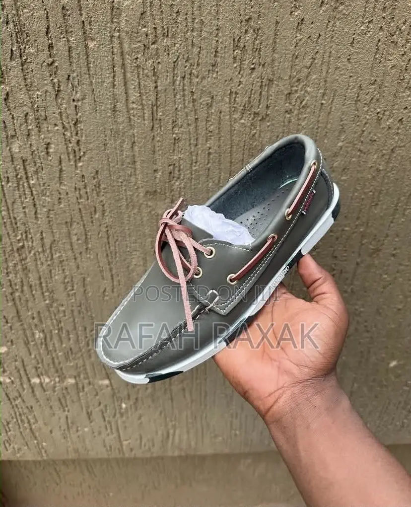 Men’S Classic Grey Sebago Dockside Boat Shoes