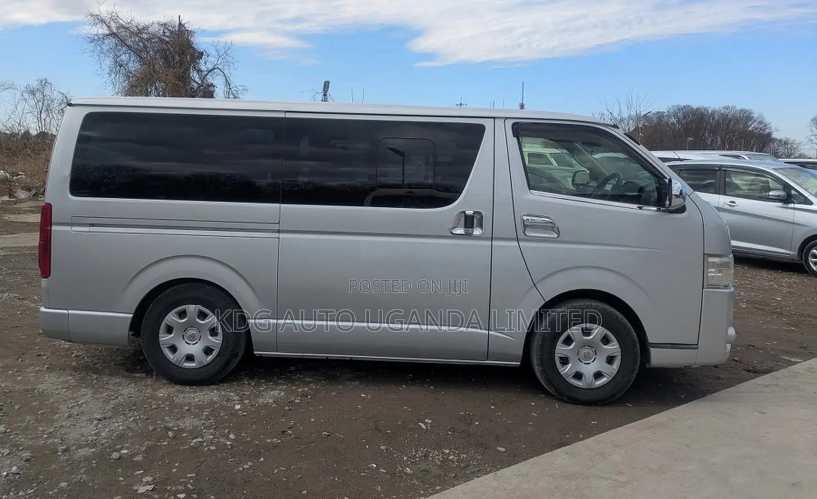 Toyota HiAce 2014 Silver