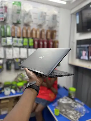 Laptop Dell Latitude 7390 8GB Intel Core i7 SSD 512GB
