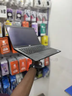 Laptop Dell Latitude 7390 8GB Intel Core i5 SSD 512GB