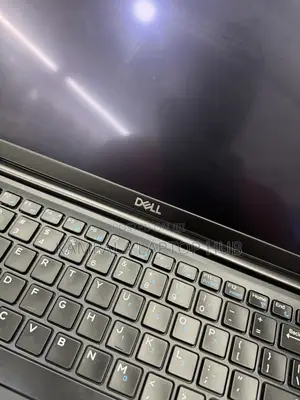 Laptop Dell Latitude 7390 8GB Intel Core i5 SSD 256GB