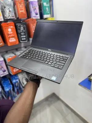 New Laptop Dell Latitude 7390 8GB Intel Core i5 SSD 256GB