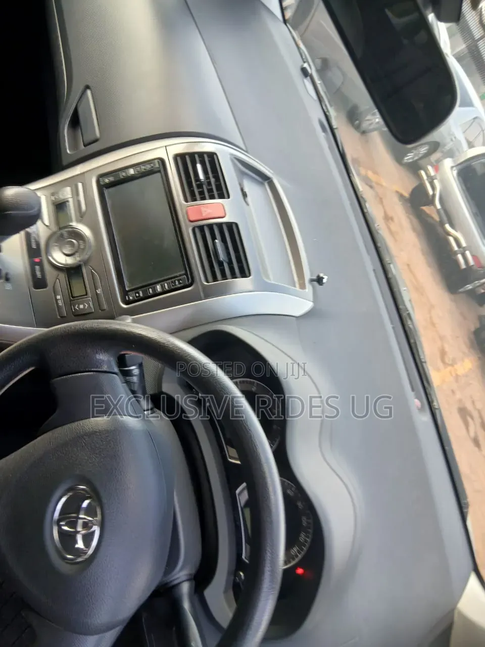 Toyota Auris 2010 Silver
