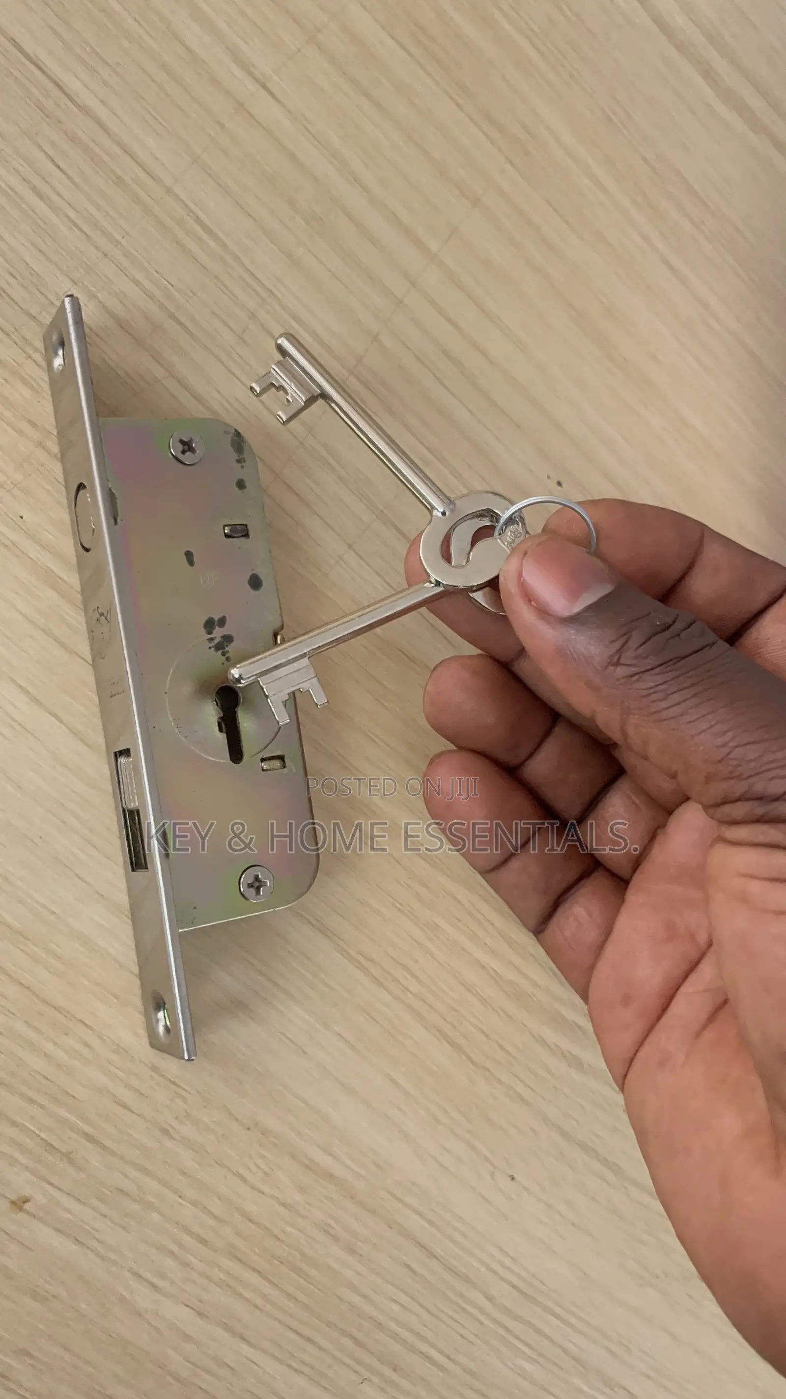 Godrej 4-Lever Hook Bolt Lock – Heavy Duty Security for Sliding Doors
