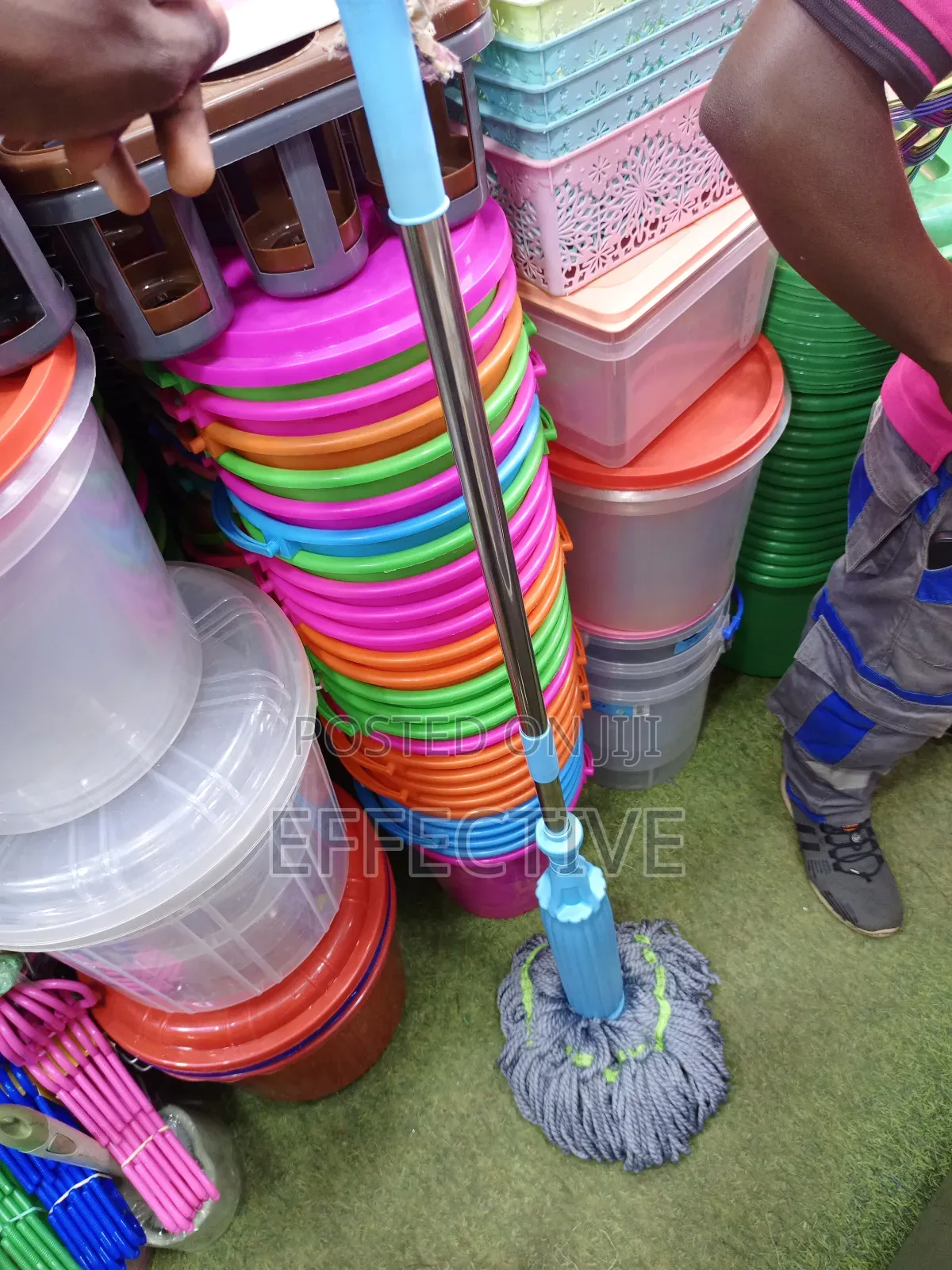 Self-Wringing Twist Mop.