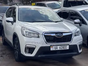 Subaru Forester 2018 White