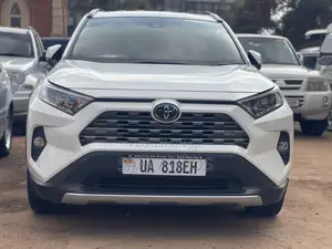 Toyota RAV4 2020 White