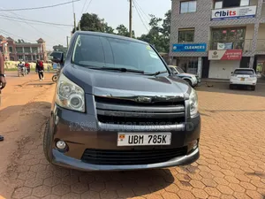Toyota Noah 2009 Gray