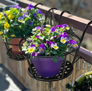 8.7'' Round Metal Hanging Railing Planters