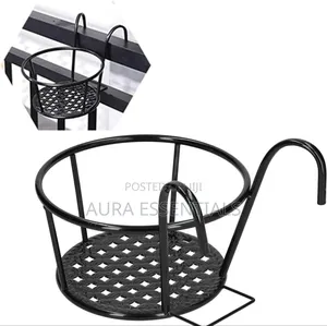 8.7'' Round Metal Hanging Railing Planters