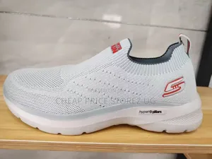 This Skechers Men's Gowalk 6 Slip-on Shoe Features a Grey Engineered