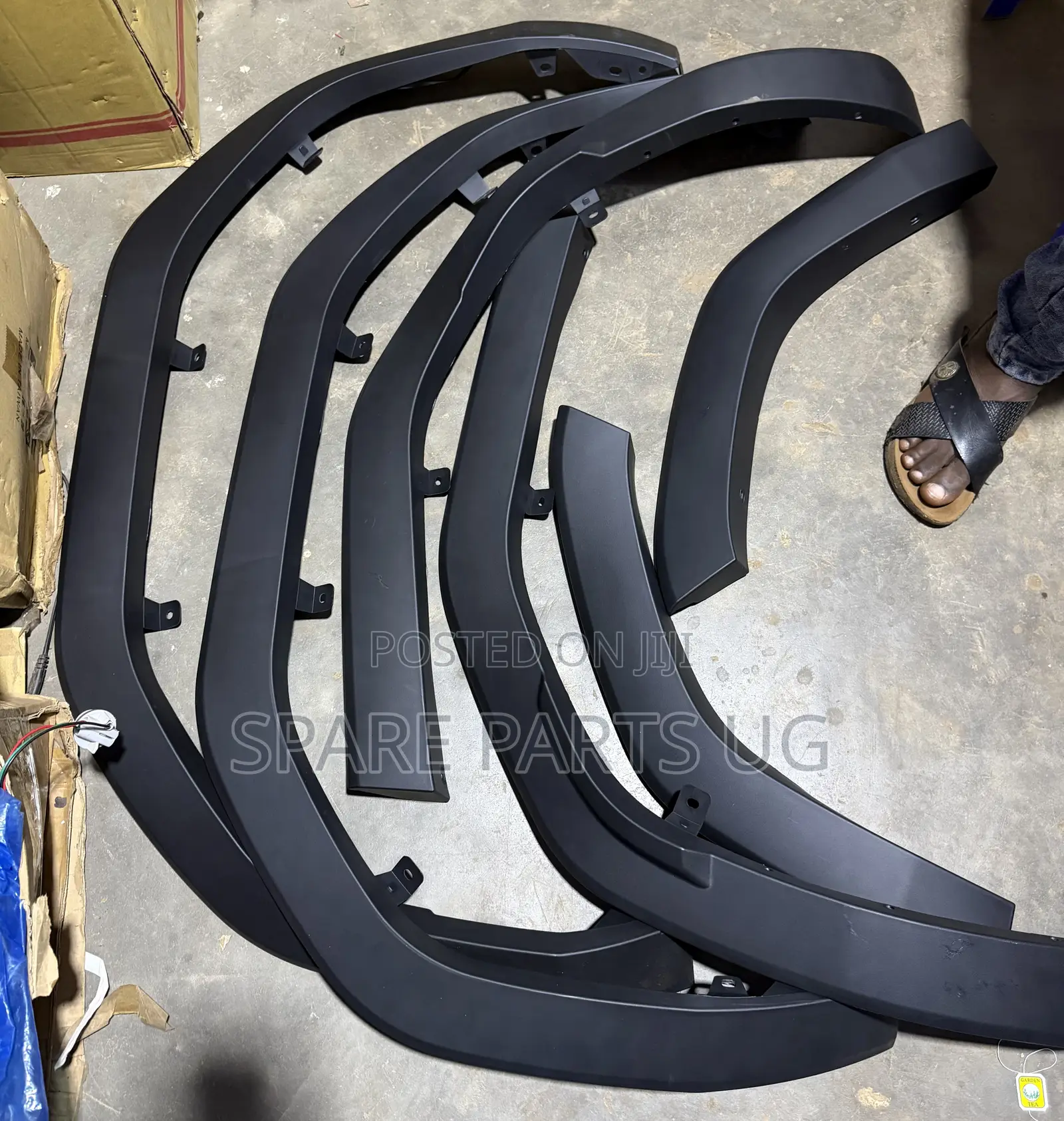 Landcruiser 250 Mouldings