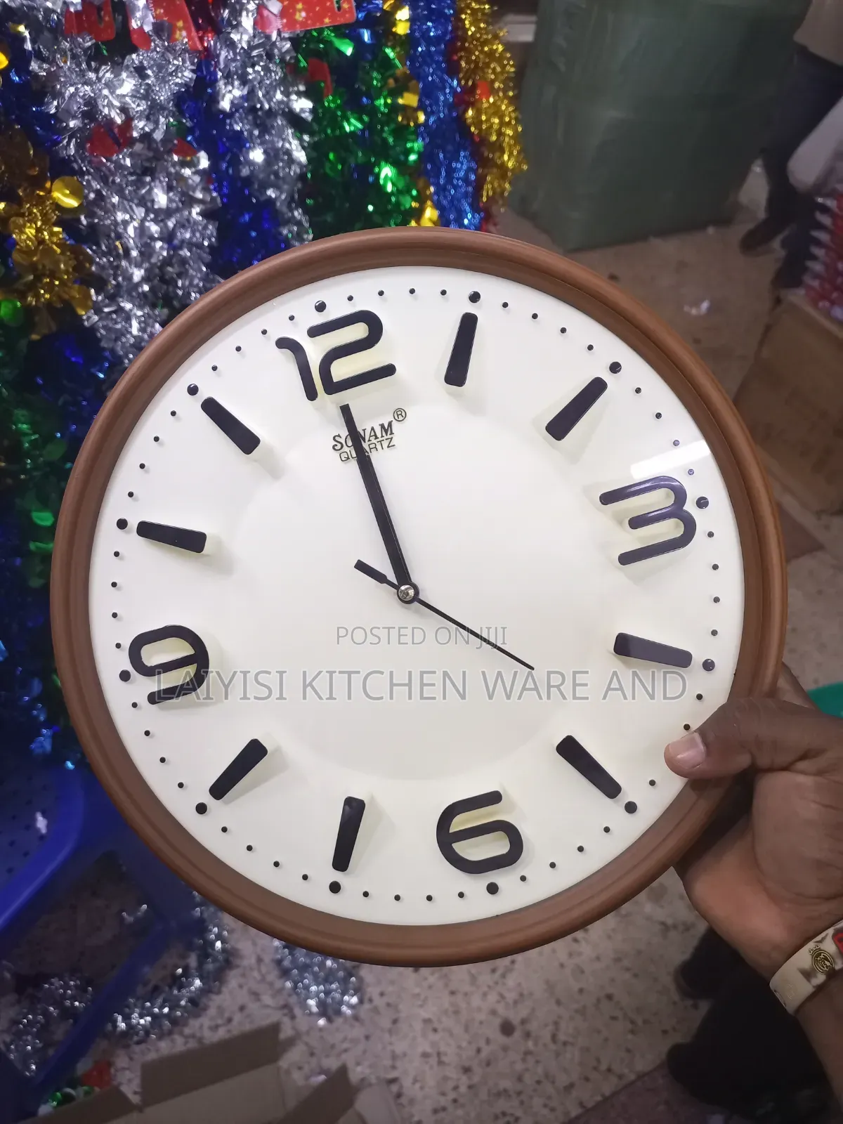 Classic Wall Standard Clock – Elegant Timepiece for Home Office