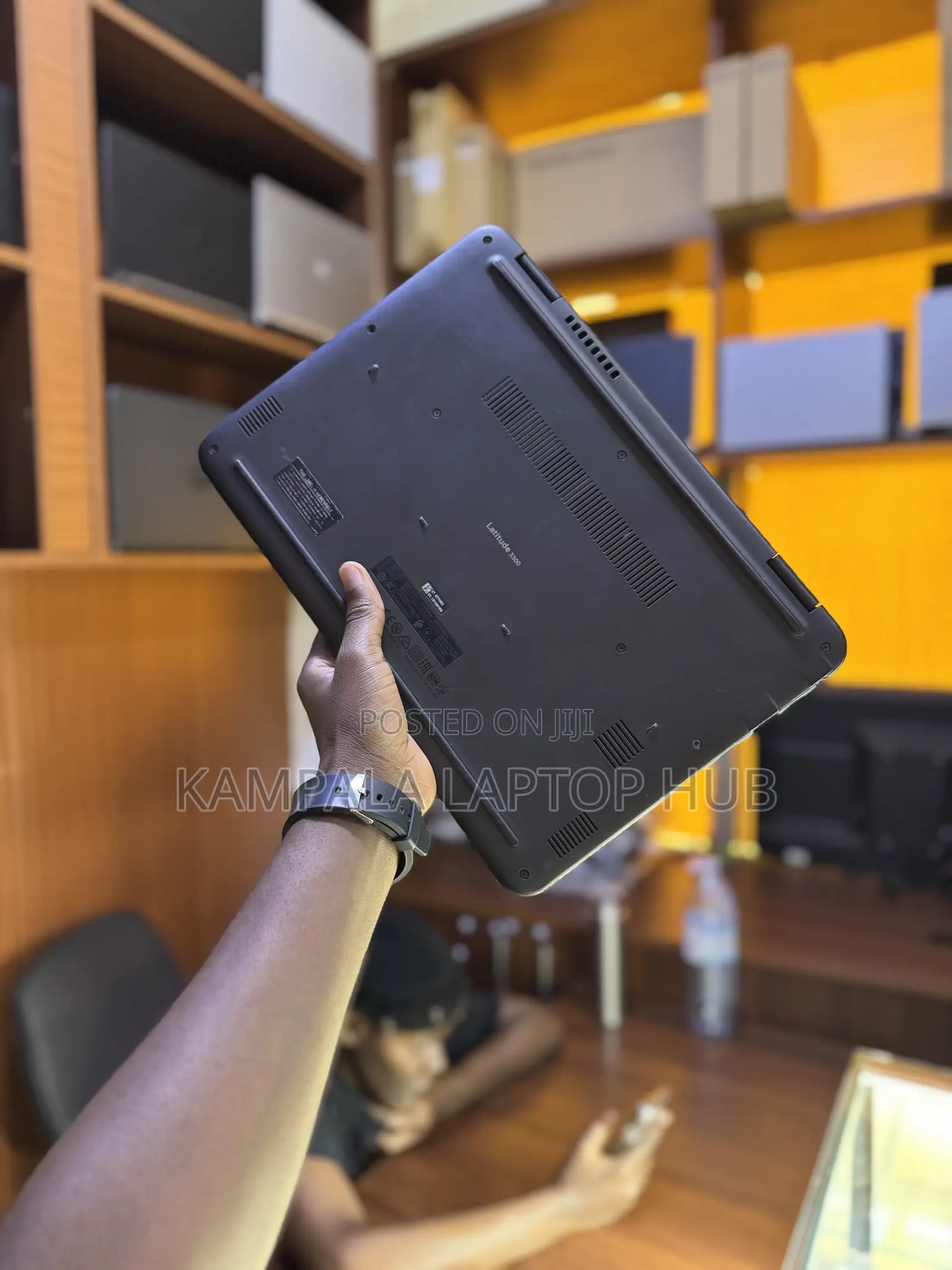 Laptop Dell Latitude 3301 8GB Intel Core i5 SSD 256GB