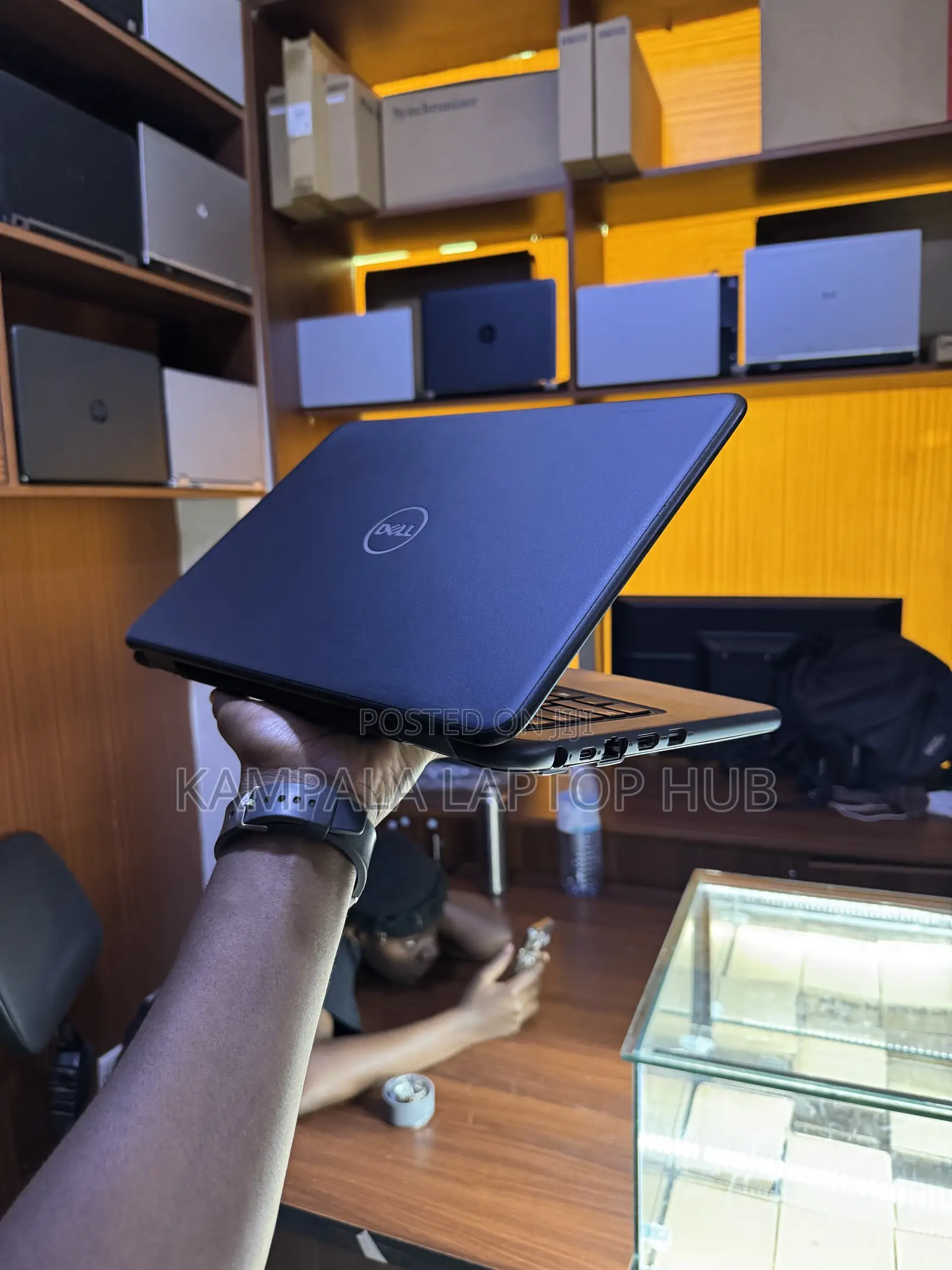Laptop Dell Latitude 3310 4GB Intel Core i3 SSD 128GB