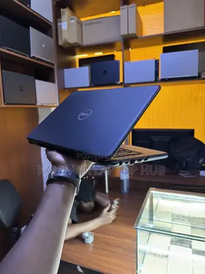 Laptop Dell Latitude 3310 4GB Intel Core i3 SSD 128GB