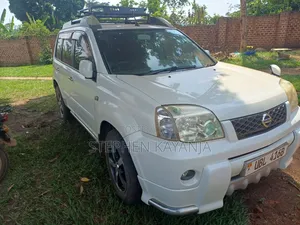 Nissan X-Trail 2010 White