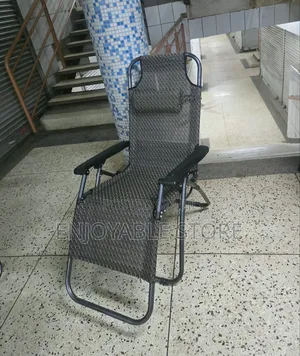 Ergonomic Folding Resting Chair