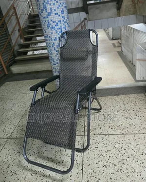Ergonomic Folding Resting Chair