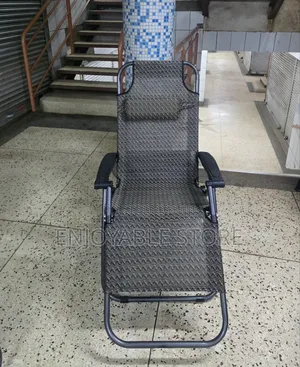 Ergonomic Folding Resting Chair