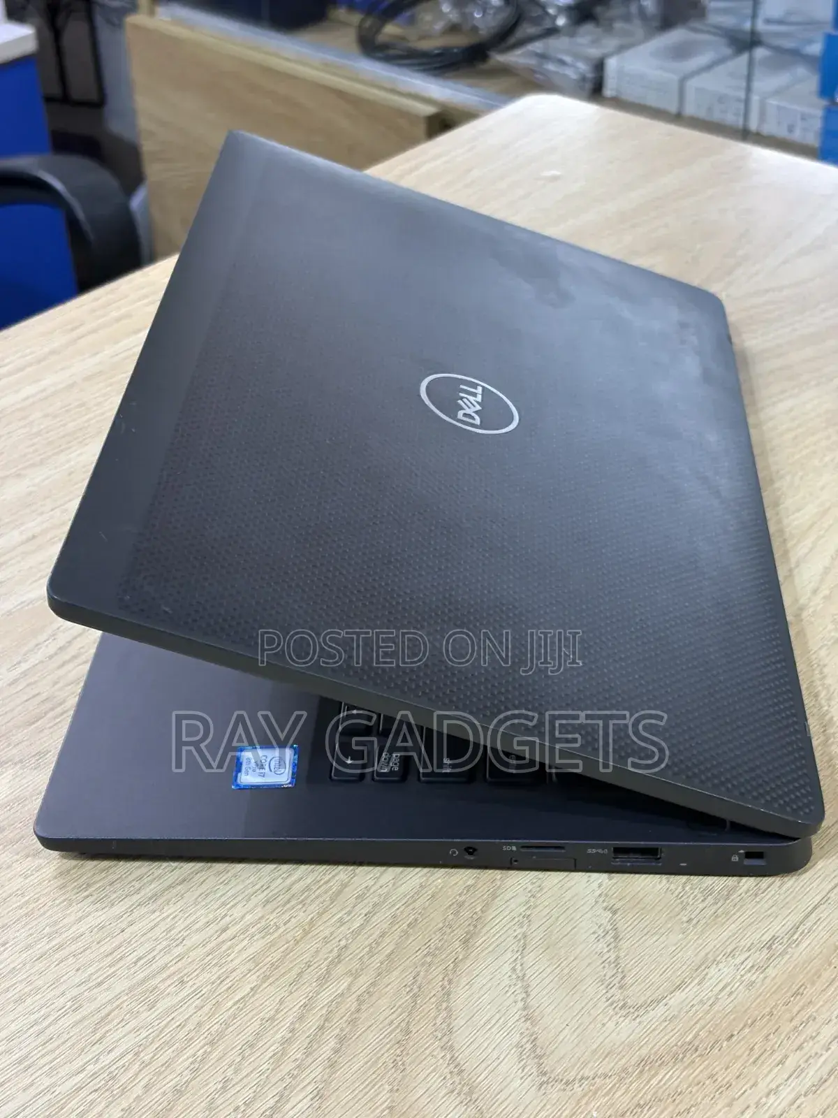 New Laptop Dell Latitude 7400 8GB Intel Core i5 SSD 256GB