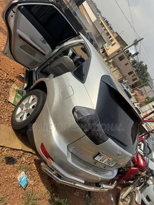Toyota Harrier 240G 2003 Silver
