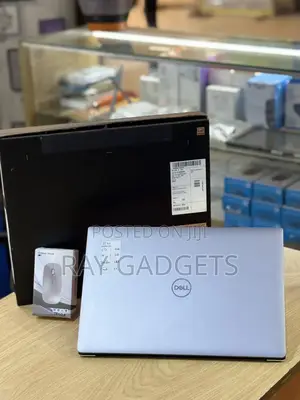 New Laptop Dell Precision 5540 16GB Intel Core i7 SSD 256GB