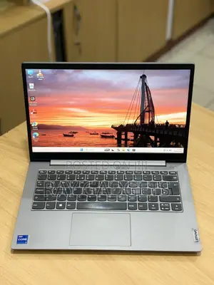 New Laptop Lenovo ThinkBook 13 16GB Intel Core i7 SSD 512GB