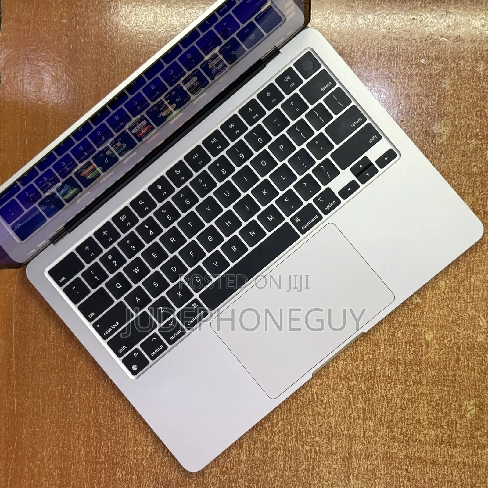 Laptop Apple MacBook Air 2024 M3 8GB Apple M3 SSD 256GB