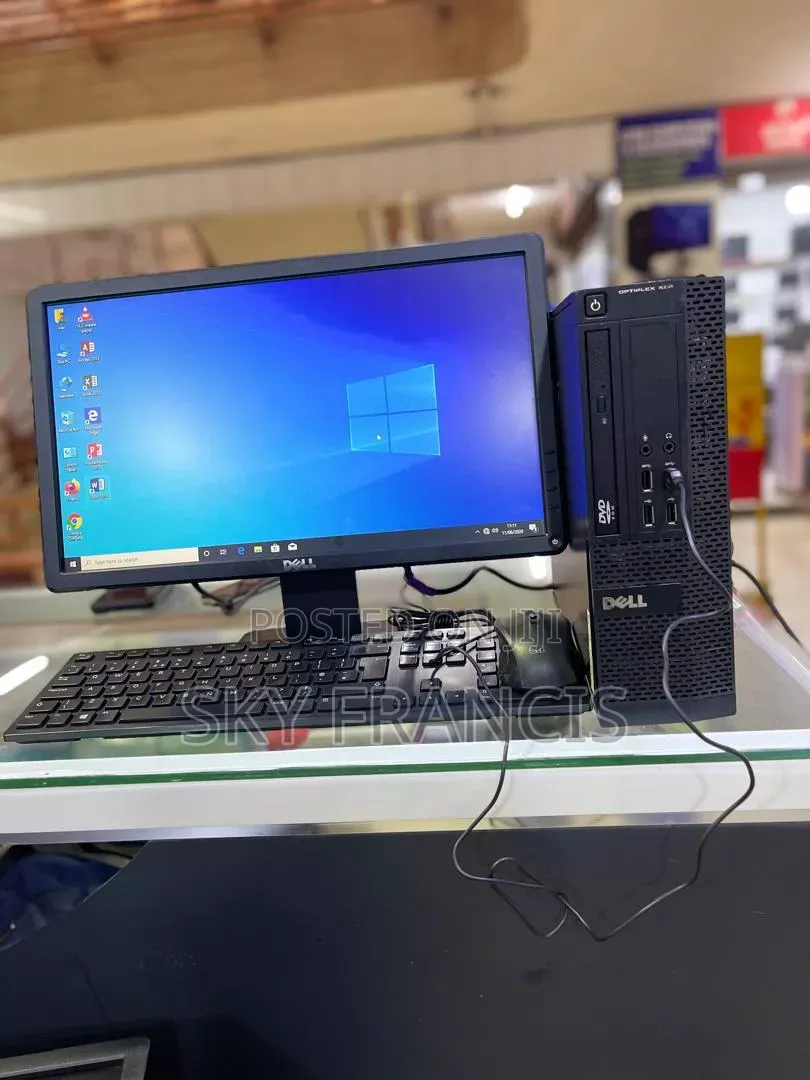 Desktop Computer Dell 4GB Intel Core i3 HDD 500GB