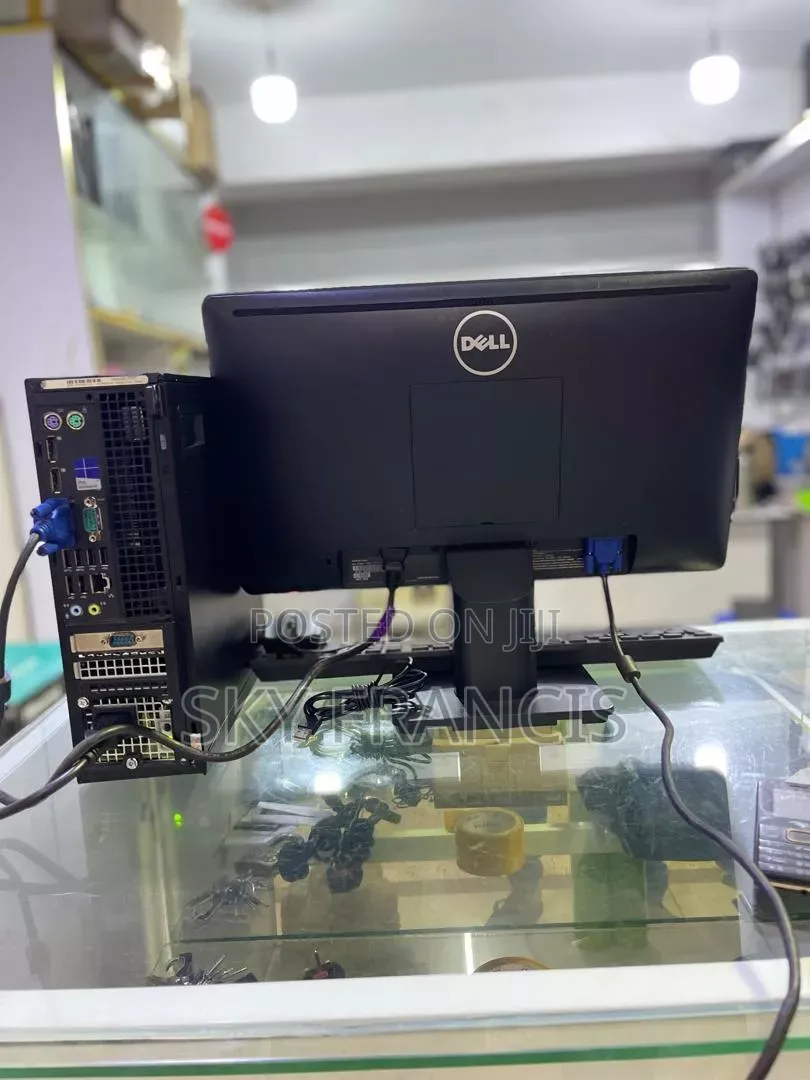 Desktop Computer Dell 4GB Intel Core i3 HDD 500GB
