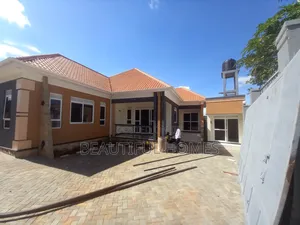 Furnished 4bdrm Bungalow in Kitende Entebbe Road, Ssabagabo-Makindye