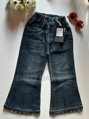 Girls Wide Leg Jeans Outfit