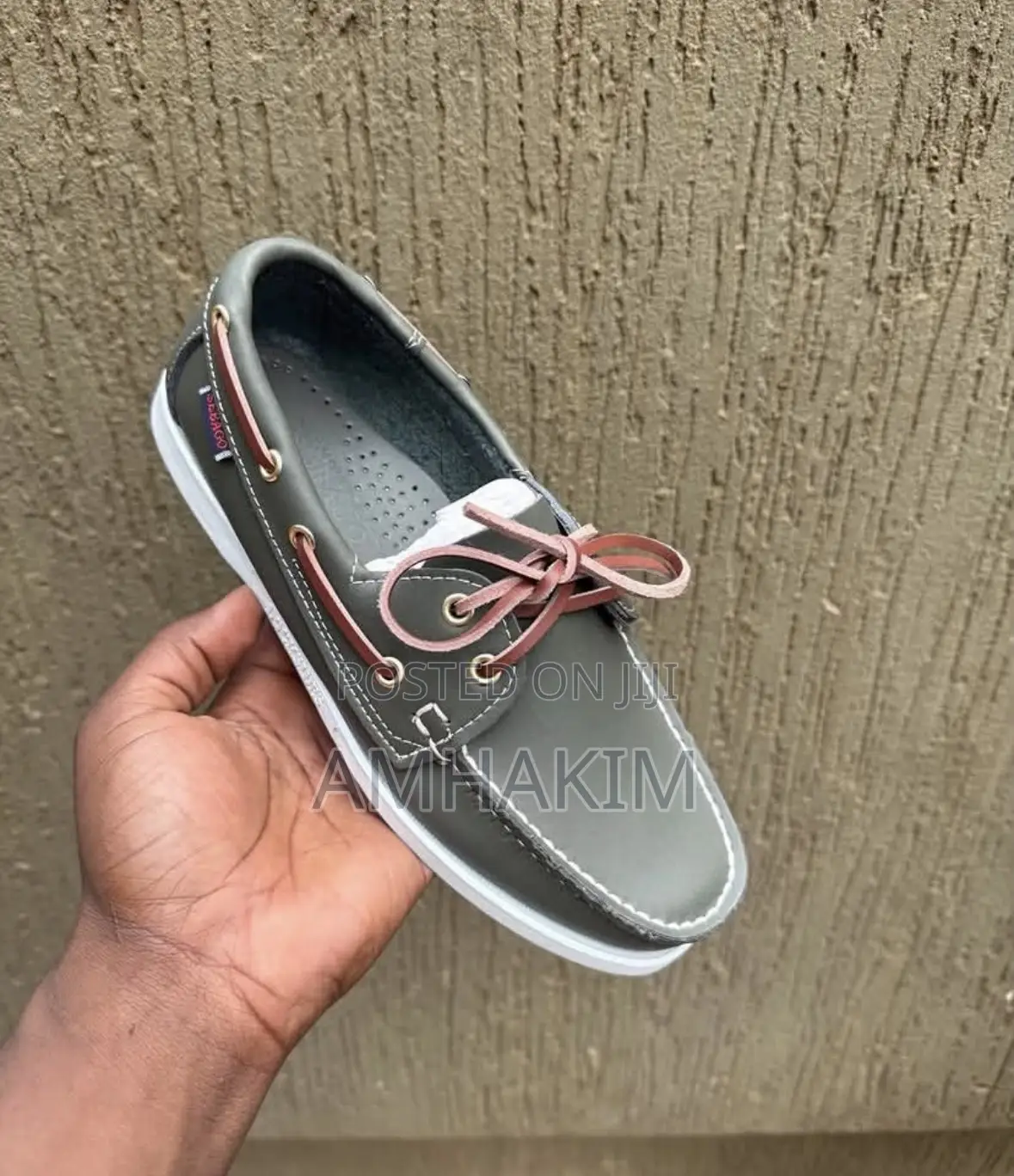 Classic Men Docksides Leather Sebago in Stock