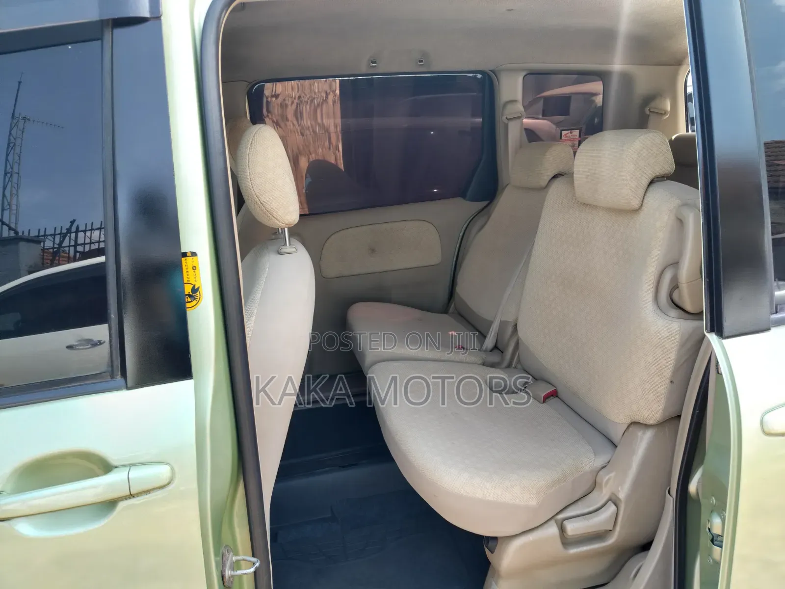 Toyota Sienta 2008 Green
