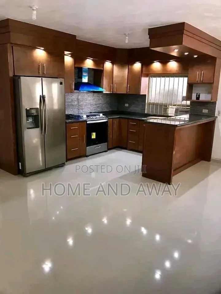 Alaska U Shape Design Kitchen Cabinets In Any Colour