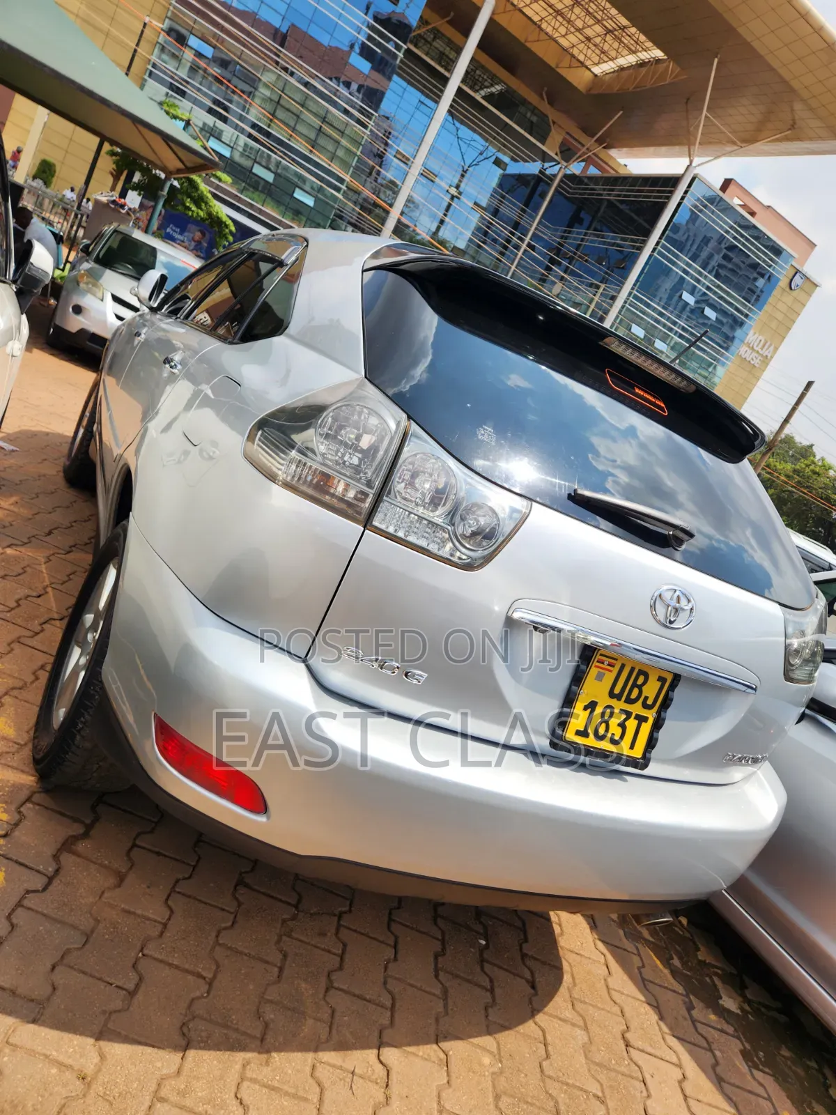 Toyota Harrier 2012 Silver