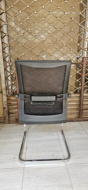 Single Seater Static Office Chair