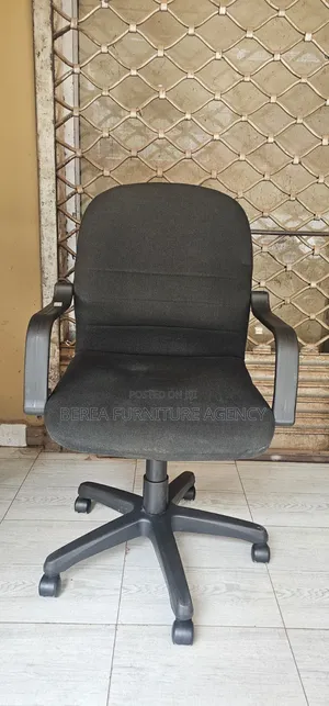 Refurbished Low Back Fabric Simple Chair