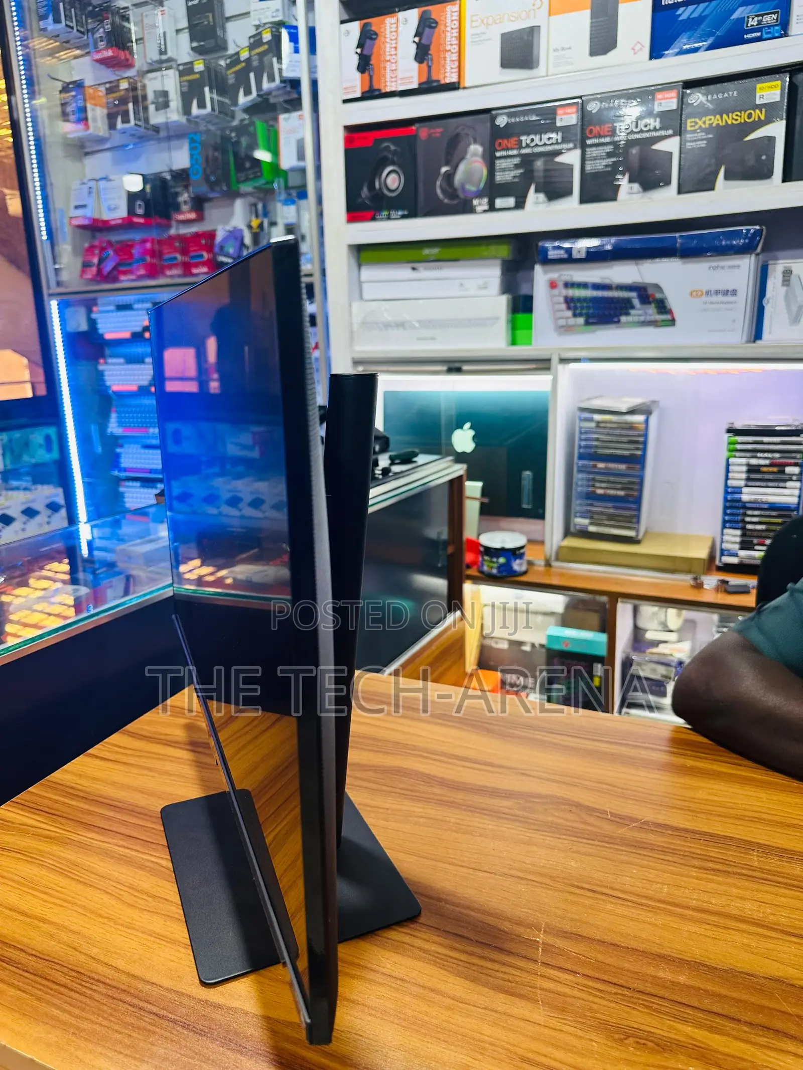 Samsung Viewfinity S7 27” Uhd Monitor (Usb-C)