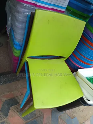 Plastic Chair for Restaurant or Garden