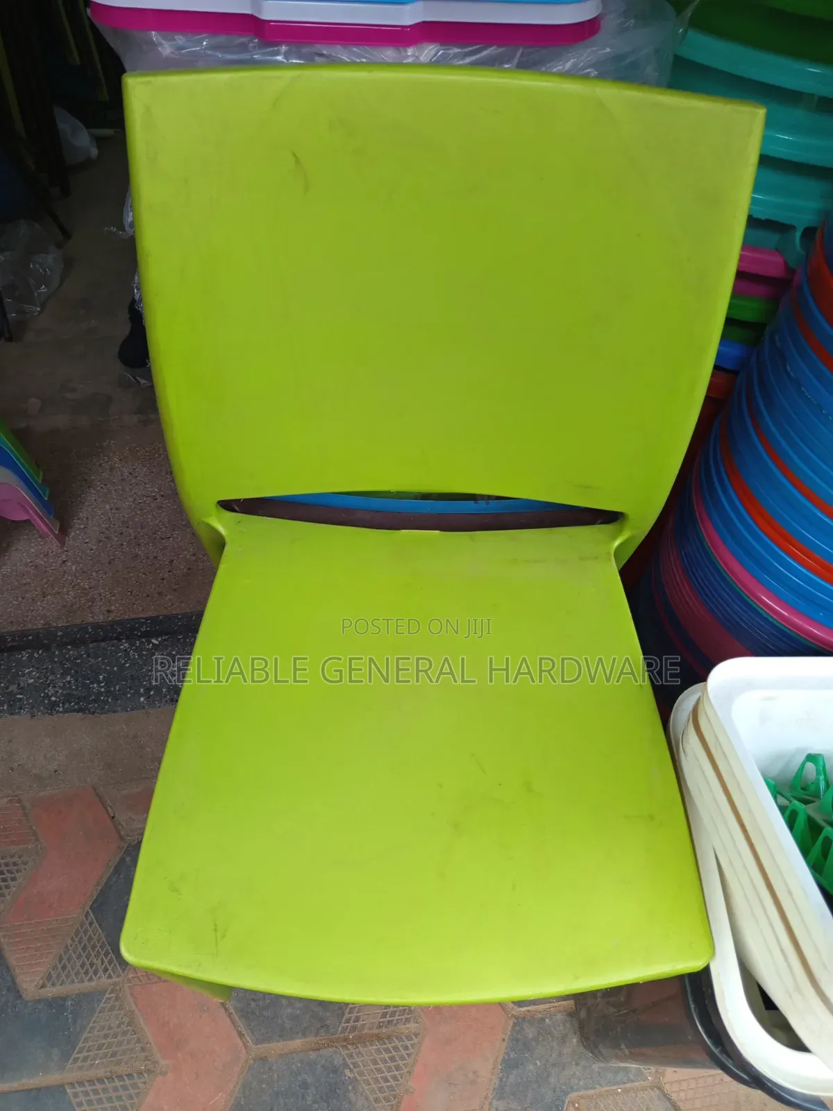 Plastic Chair for Restaurant or Garden
